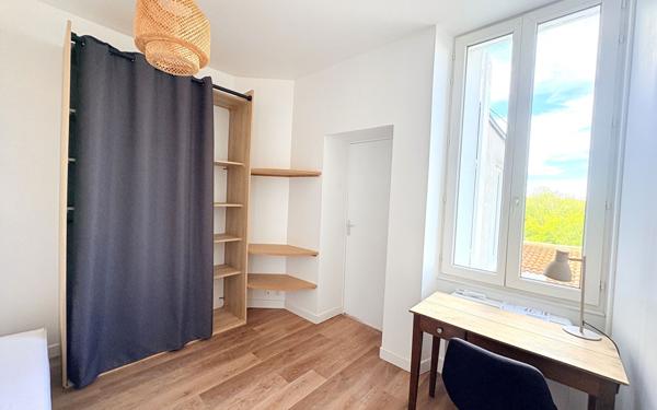 Appartement à vendre    1 pièce •  La Rochelle