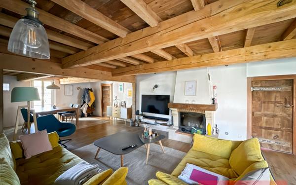 Maison à vendre    6 pièces •  Técou