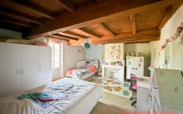 Maison à vendre    6 pièces •  Técou