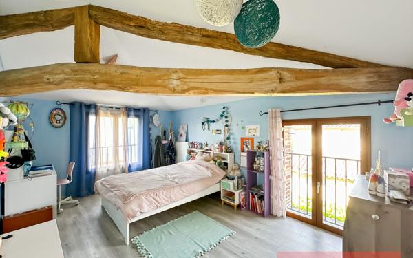 Maison à vendre    6 pièces •  Técou