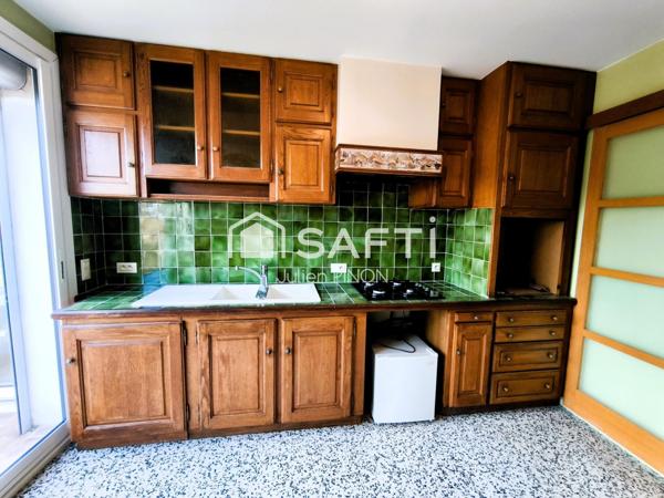 Lumineux F5 de 110 m² avec terrasses, garage et parking – Coeur d'Apt