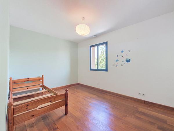 A VENDRE - MONTGISCARD - Maison d'architecte T6 150m² avec garage proche centre