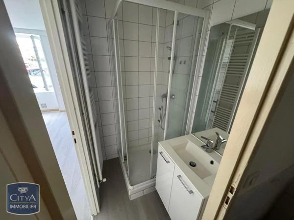 Appartement à louer 2 pièces 30.49m² Riom (63200)