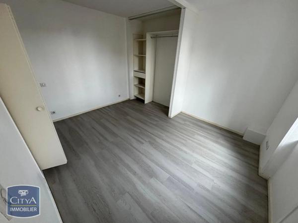 Appartement à louer 2 pièces 30.49m² Riom (63200)