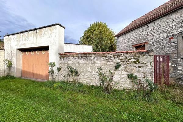 Maison à vendre 3 pièces de 100 m² à Souppes-sur-Loing