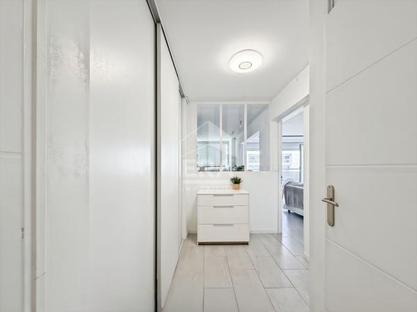 Appartement T3 rénové stationnement extérieur secteur Lacordaire