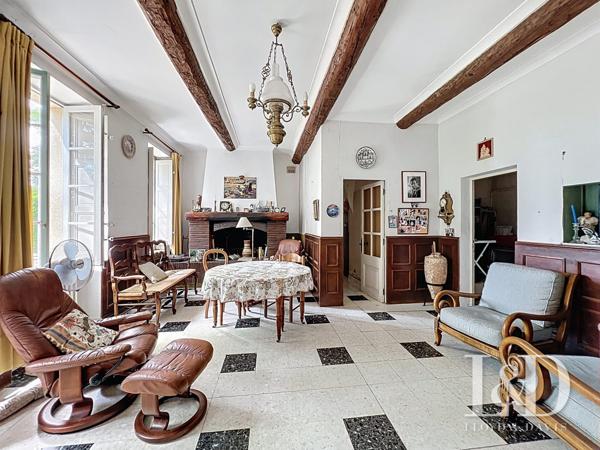 AIX-EN-PROVENCE - Propriété rare avec parc arboré et fort potentiel