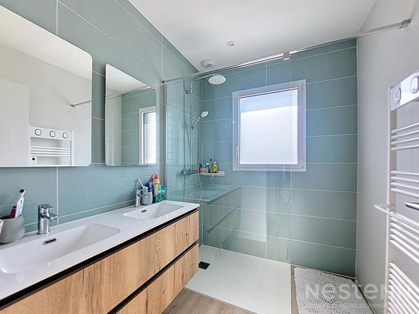 A VENDRE ANGERS Quartier Saint-Léonard Maison contemporaine 125 m² avec garage, jardin !