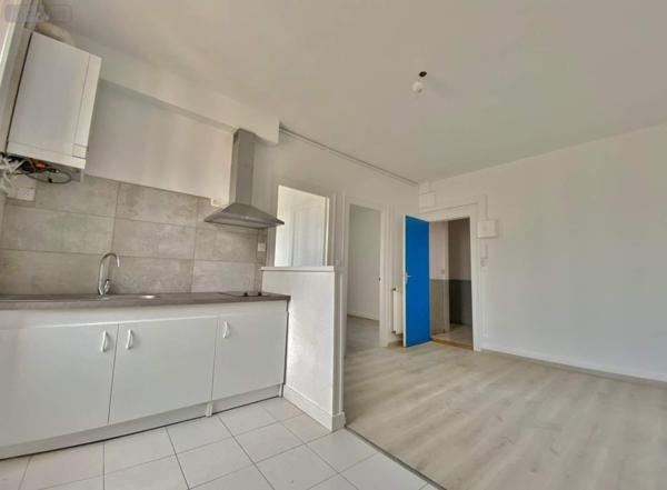 Appartement à louer à Cherbourg-en-Cotentin dans la Manche (50100), ref : 045/1482