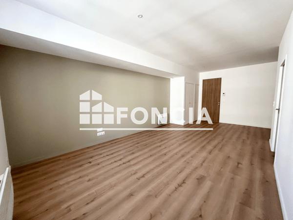 Location Appartement 2 pièces 49.57 m² - 72 BOULEVARD DU PRESIDENT CARNOT APPT 217 Agen 47000