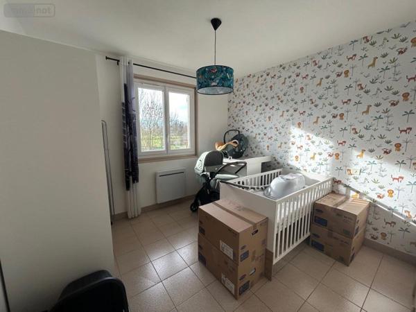 Appartement à louer à Saint-Cyr-sur-Menthon dans l'Ain (01380), ref : 01065-L390