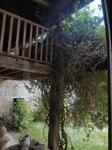 Demeure de caractère, atypique, chargée d'histoire