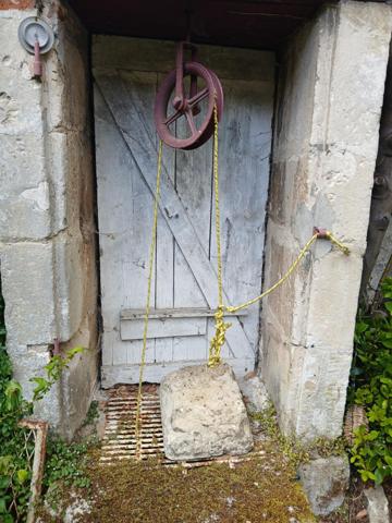 Demeure de caractère, atypique, chargée d'histoire