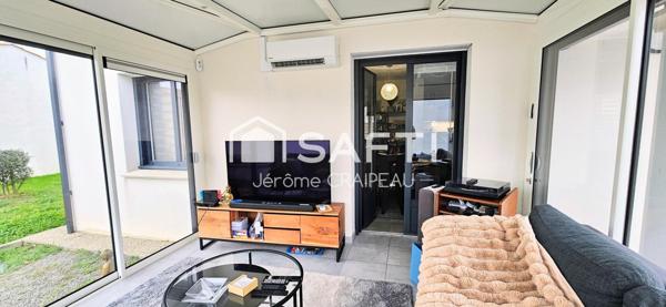 Plain-pied contemporain au calme, à deux pas du centre et des plages.