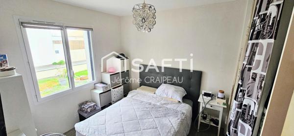 Plain-pied contemporain au calme, à deux pas du centre et des plages.