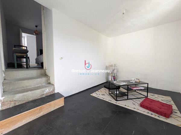 Maison à rénover à Evron