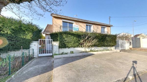 Maison Roissy En Brie 5 pièce(s) 98 m2