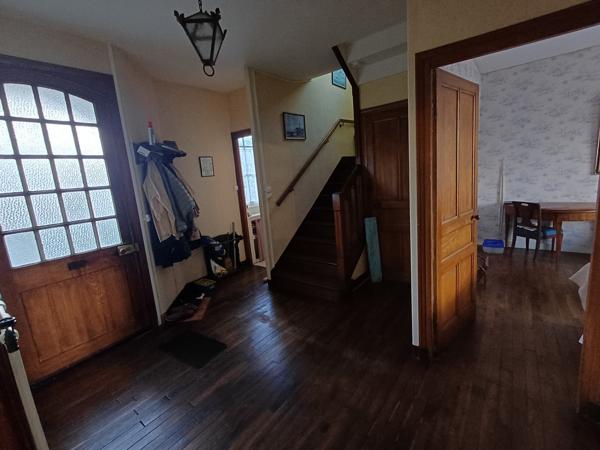 Morlaix (29600) Morlaix Coat Serho, maison d'architecte des années 30 sur 700 m2 de terrain clos, 4 chambres.