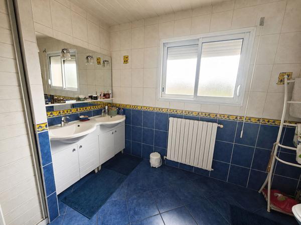 Maison Maison Begles 5 pièce(s) 115 m2 115 m²