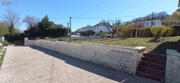 Maison à vendre à Langres en Haute-Marne (52200), ref : 52020-65