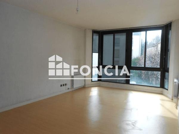 Location Appartement 2 pièces 52.5 m² - 21 RUE W ROUSSEAU Limoges 87000