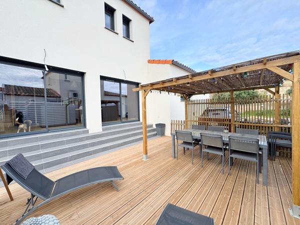 VILLELONGUE DE LA SALANQUE - Maison récente 4 pièces de 102 m² avec GRAND GARAGE et JARDIN de 586 m²