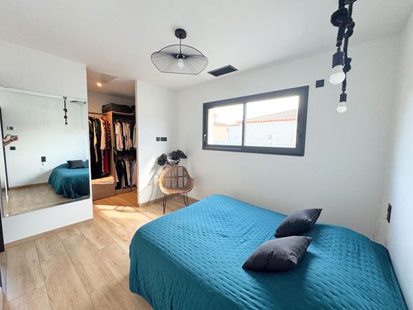 VILLELONGUE DE LA SALANQUE - Maison récente 4 pièces de 102 m² avec GRAND GARAGE et JARDIN de 586 m²