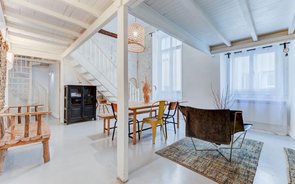 Appartement à vendre    4 pièces • 82 m2 Nice