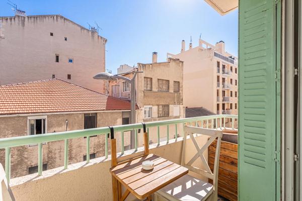 Appartement familial avec balcon végétalisé – Endoume 7ème