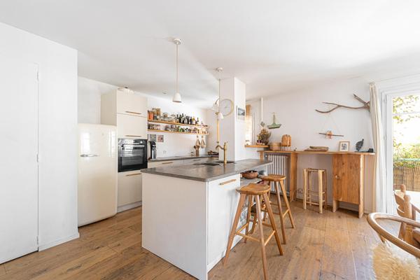 Appartement familial avec balcon végétalisé – Endoume 7ème