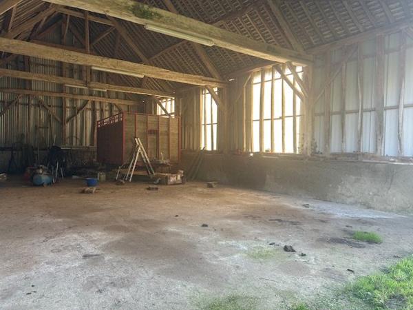 Corps de ferme à LA FERTE BERNARD (72400)