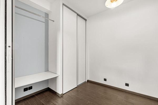 Appartement rénové de plain-pied 3 pièces au coeur du village de Peymeinade