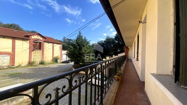 A VENDRE - CERET- APPARTEMENT 2 CHAMBRES -CADRE D'EXCEPTION