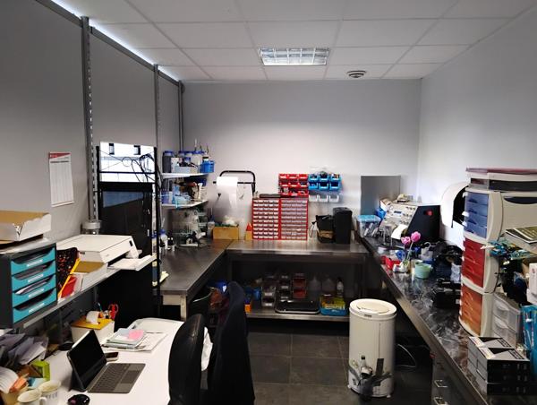 Fonds De Commerce à LOUVIGNY, 14111 - 3 pièces 81m²