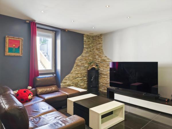 Maison de caractère en centre-ville 180 m² - DOUVAINE (74)