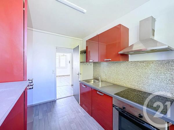 Appartement F3 à vendre  3 pièces - 53,20 m 2   LAVAL  - 53
