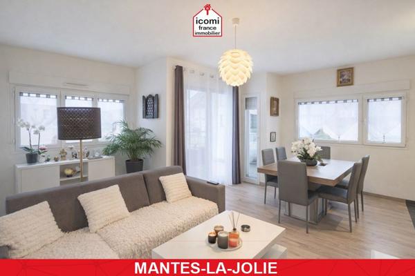 A VENDRE - APPARTEMENT T3 AVEC TERRASSE ET PARKING 2 VOITURES - BELLE PIECE DE VIE AVEC CUISINE US - TERRASSE - ETAT IMPECCABLE