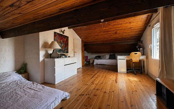 Maison à vendre    5 pièces • 158 m2 Montreuil