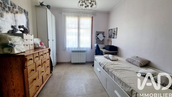 Maison à vendre 6 pièces 198 m² Pourrières