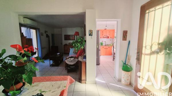 Maison à vendre 6 pièces 198 m² Pourrières