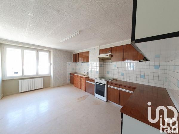 Maison de ville 4 pièces de 150 m² à Bourbonne-les-Bains (52400)