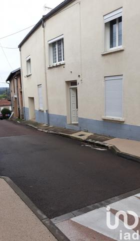 Maison de ville 4 pièces de 150 m² à Bourbonne-les-Bains (52400)