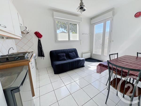 Maison à vendre  6 pièces - 99,67 m 2   LA ROCHELLE  - 17