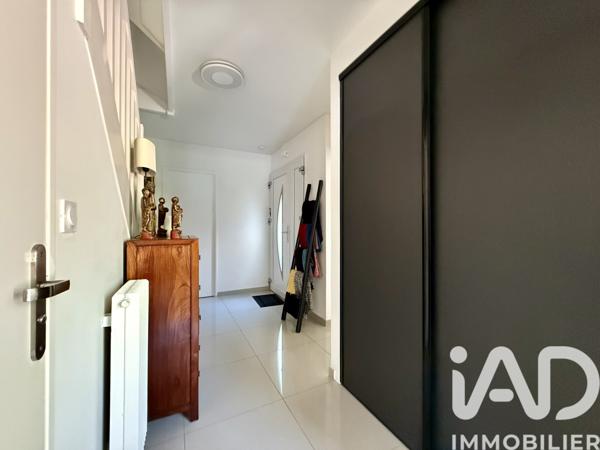 Maison à vendre 6 pièces 137 m² Montigny-le-Bretonneux