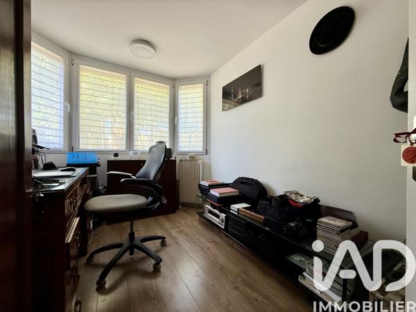 Maison à vendre 6 pièces 137 m² Montigny-le-Bretonneux