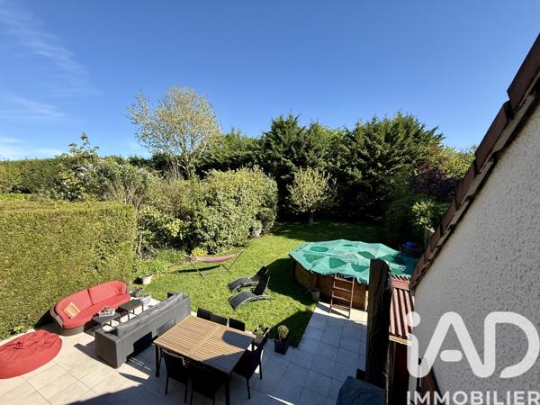 Maison à vendre 6 pièces 137 m² Montigny-le-Bretonneux
