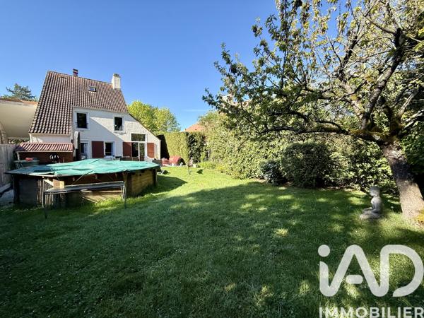 Maison à vendre 6 pièces 137 m² Montigny-le-Bretonneux