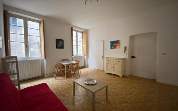 Appartement à louer    2 pièces •  Castres