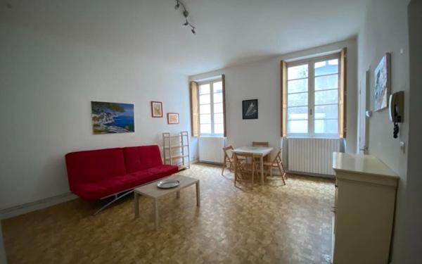 Appartement à louer    2 pièces •  Castres