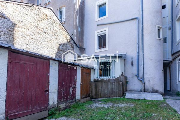 SAINT-MIHIEL – T3 DUPLEX AVEC ANNEXES – HYPER CENTRE À PIED